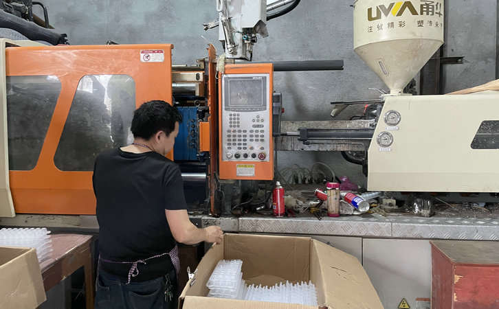 軟底冰格注塑案例 軟底冰格注塑案例